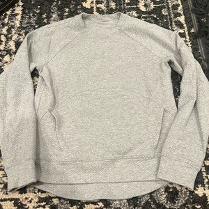 lululemon crewneck!
